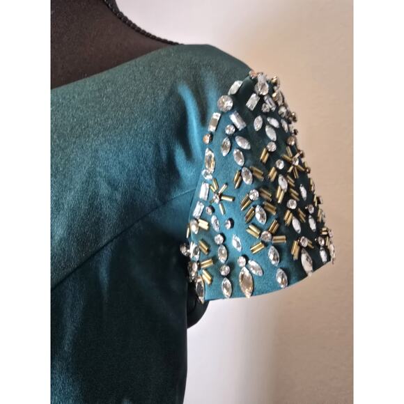 Mac Duggal Bateau Neck Embellished Cap Sleeve Gown #55718 Emerald Green, Sz 10 - Picture 8 of 16